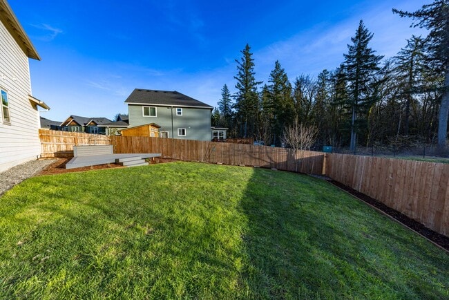 Building Photo - Beautiful Gated 3-Bedroom Home in Camas – Loft/family room, Bonus room, and Outdoor Living!