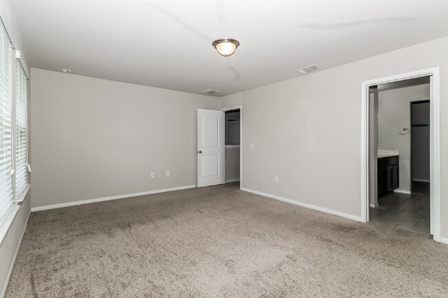 Building Photo - 9201 Sawyer Fay Ln