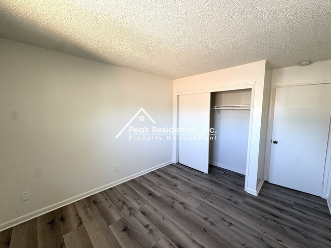 Building Photo - 4536 Ashcroft Ave