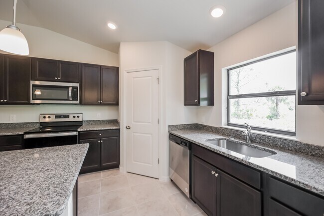 Building Photo - 2507 50th St SW