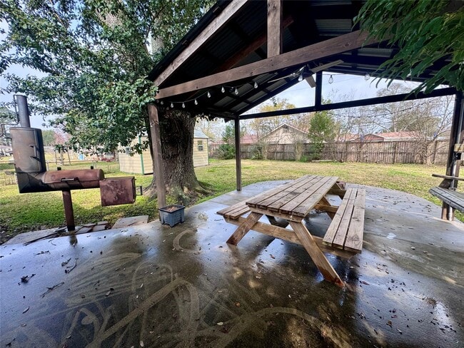 Building Photo - 345 Rachal Ave