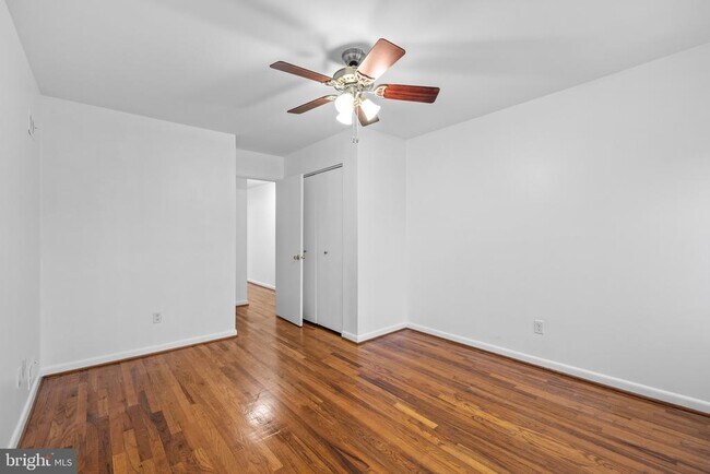 Building Photo - 1437 Towson St