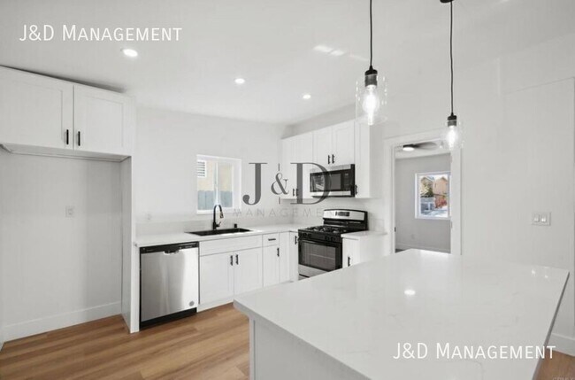 Building Photo - 4251 College Ave