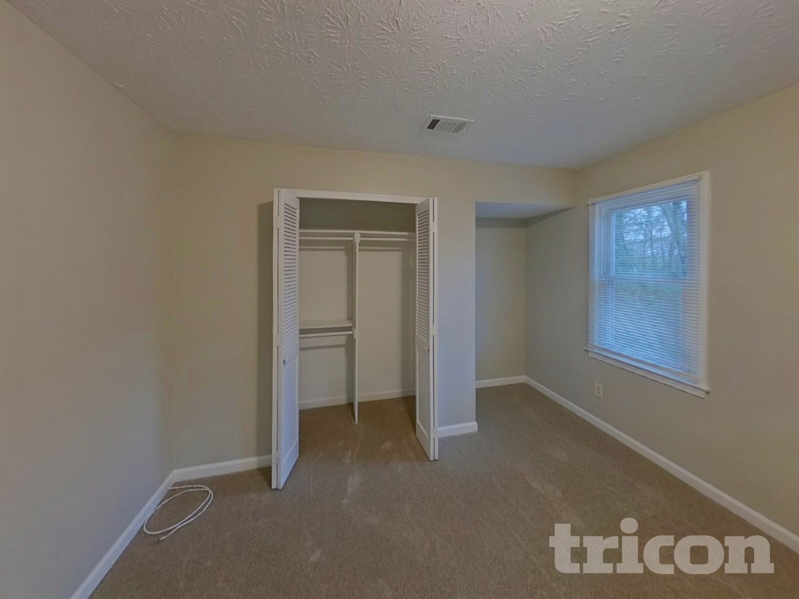 Building Photo - 215 Comstock Ct