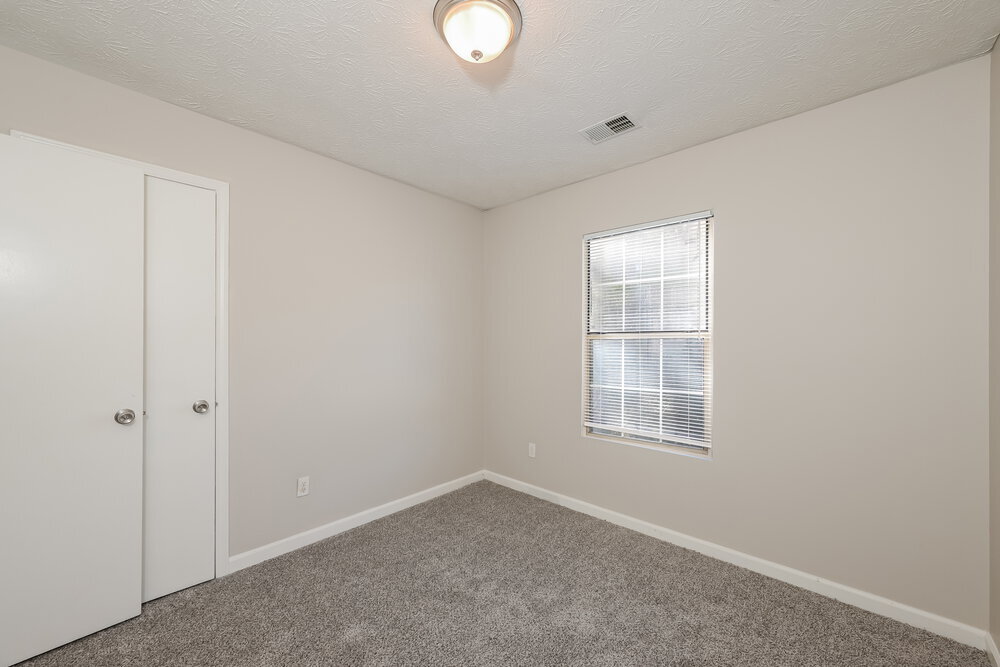 Building Photo - 2314 Hampton Dr