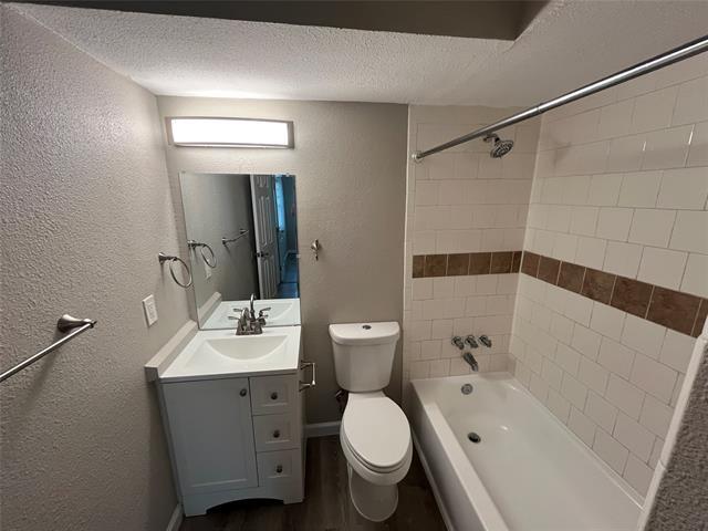 Building Photo - 323 N Cottonwood Dr