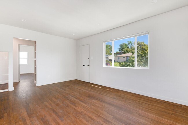 Building Photo - 4028 Casita Way