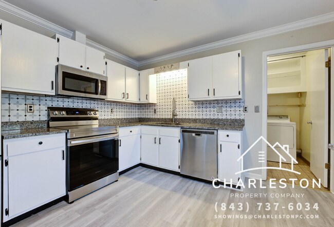 Building Photo - 8042 Nova Ct