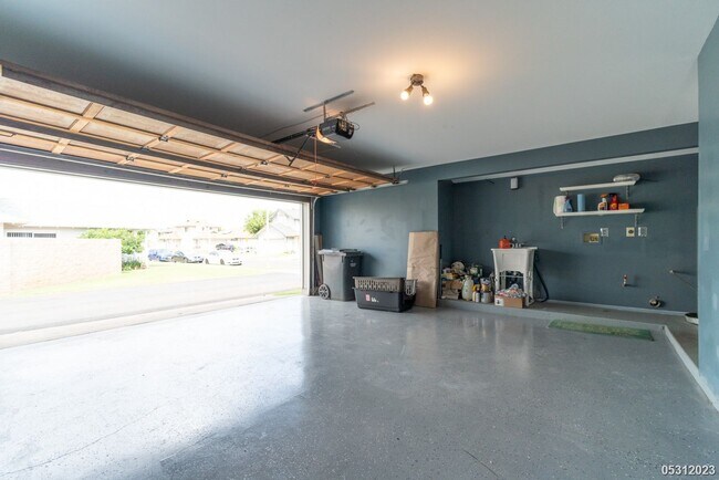 Building Photo - $4,200 | 3br/2ba Single Family Home in Kum...