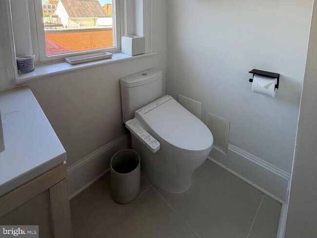 Building Photo - 1332 15th St NW