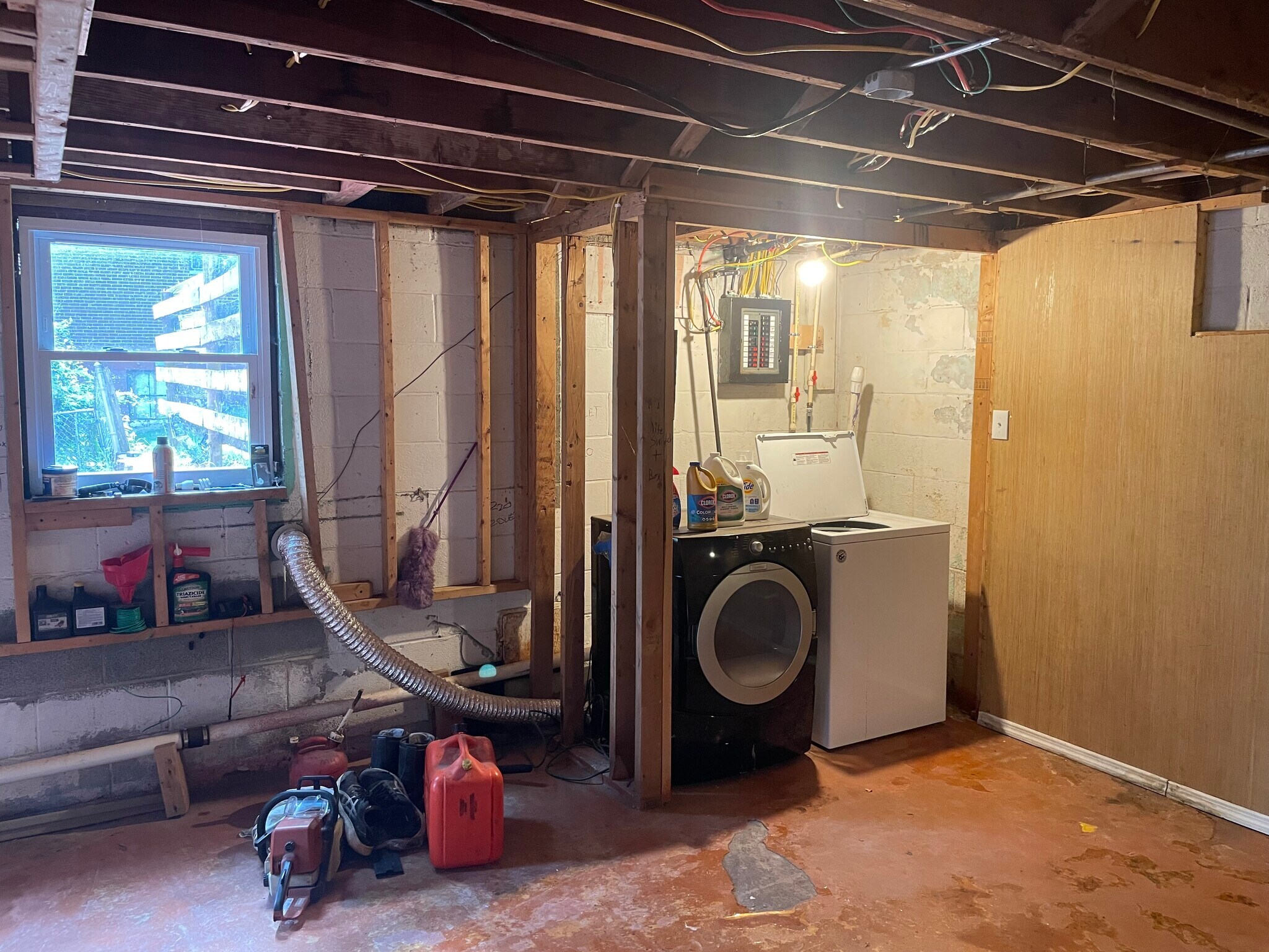 Building Photo - 1313 Nichols Pl