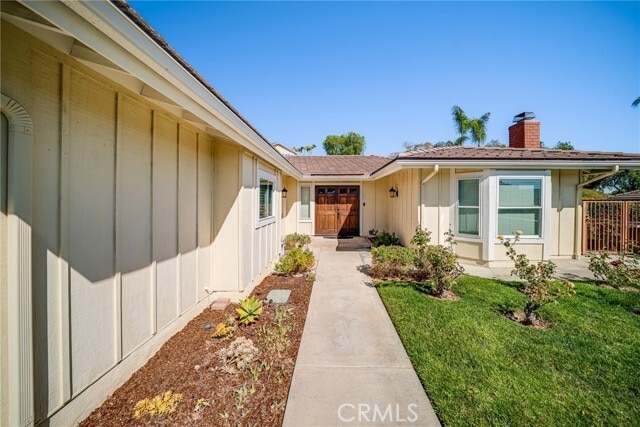 Building Photo - 5500 Vía Dianza