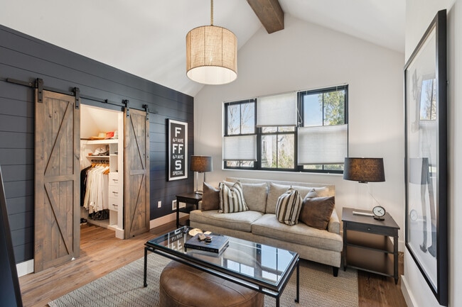 Building Photo - 1810 Quail Ct