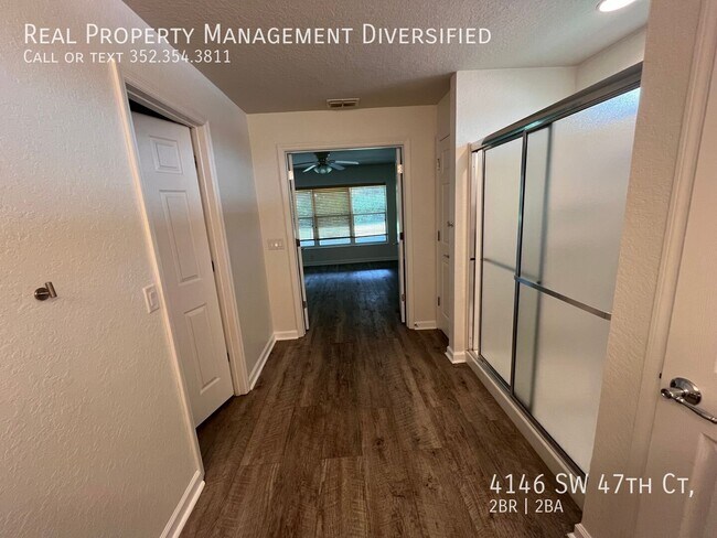 Building Photo - 4146 SW 47th Ct