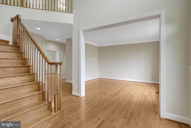 Building Photo - 3803 Bell Manor Ct
