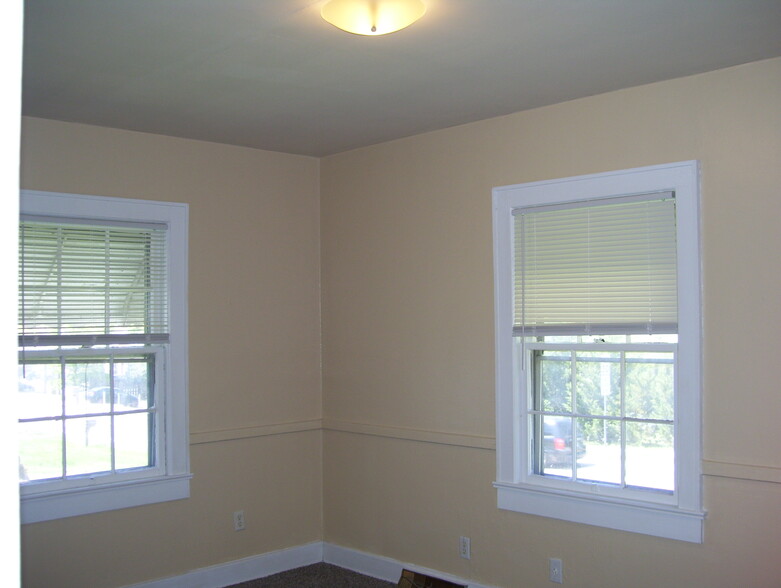 Building Photo - 2002 Sevierville Rd