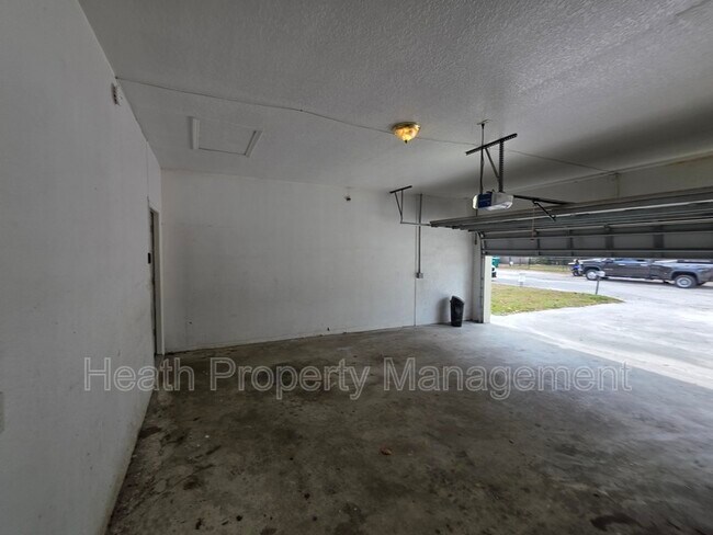 Building Photo - 5157 Rena St