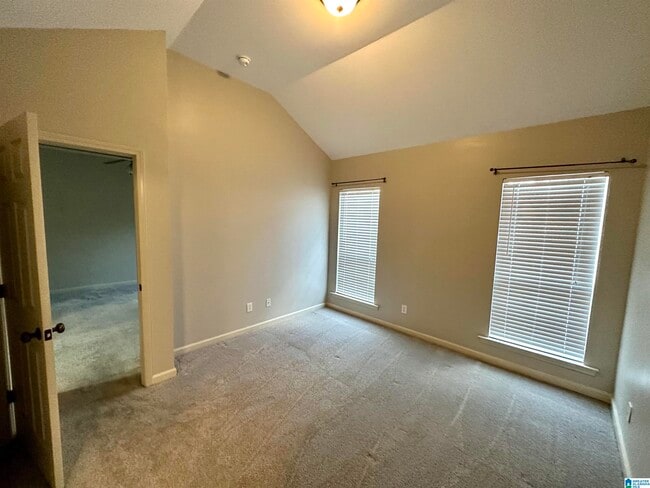 Building Photo - 2811 Southwood Ln