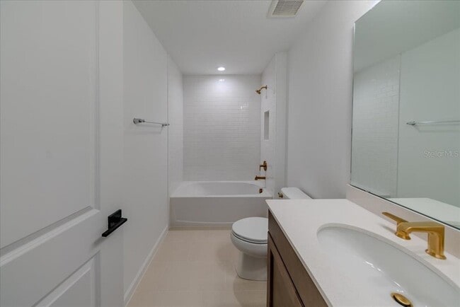 Building Photo - 1850 Falconhurst Ln