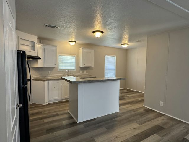 Building Photo - 9713 Polak Dr