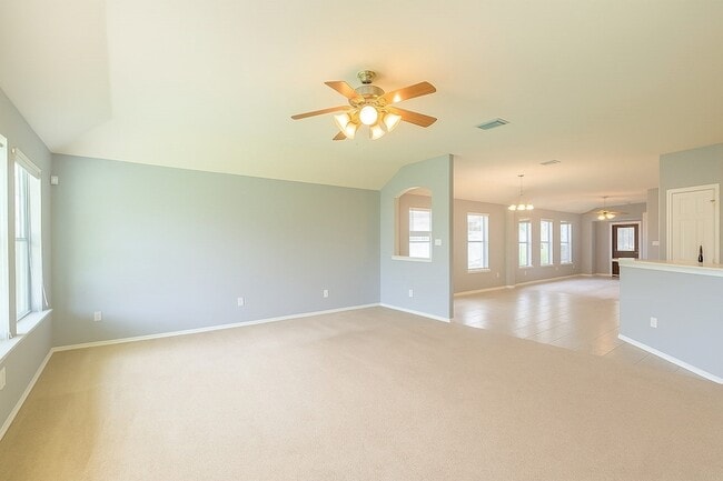 Building Photo - 10420 Devin Ln