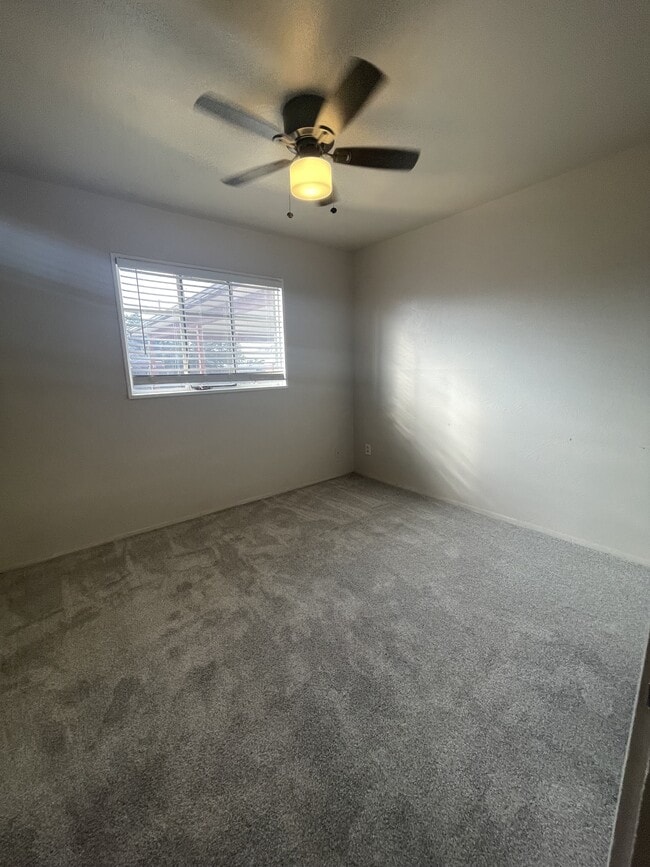 Building Photo - 10429 Ralph Ave NE