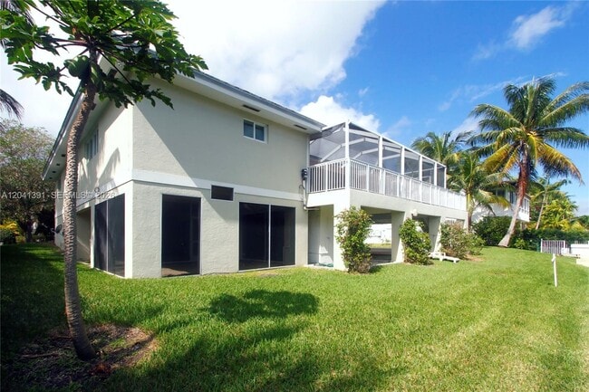 Building Photo - 13005 Zambrana St