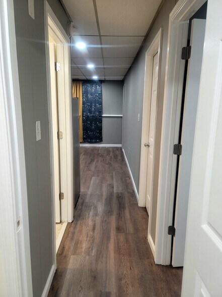 Hallway - 3914 Clark St