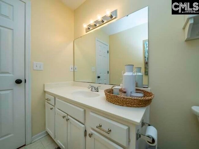 Building Photo - 306 Coventry Lake Dr
