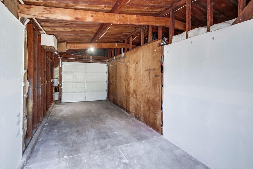 Building Photo - 4114 Fond du Lac Ave