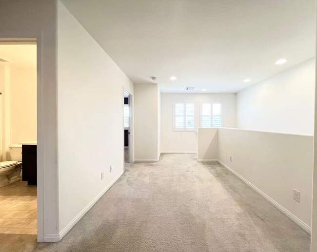 Building Photo - Well-maintained 4-bedroom, 3-bath home in a desirable gated community