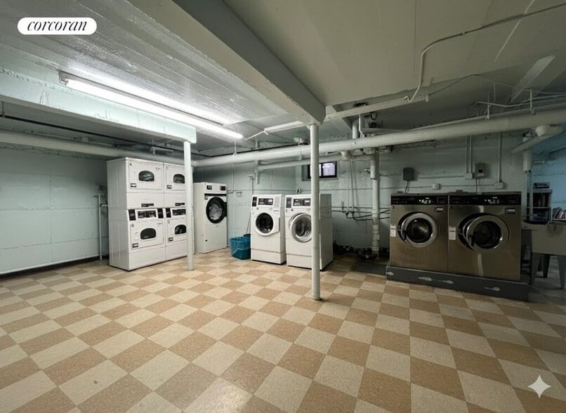 Building Photo - 125 Ocean Ave