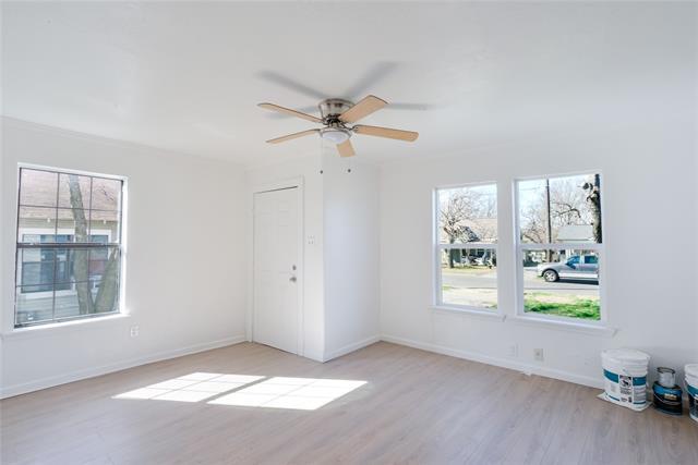 Building Photo - 217 N Burdette Ave