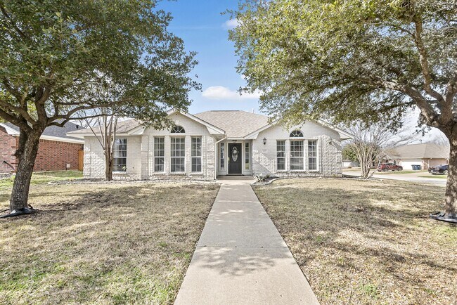 Primary Photo - 1317 Baywood Ln