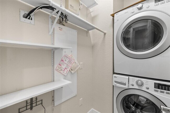 Building Photo - 6002 Printery St