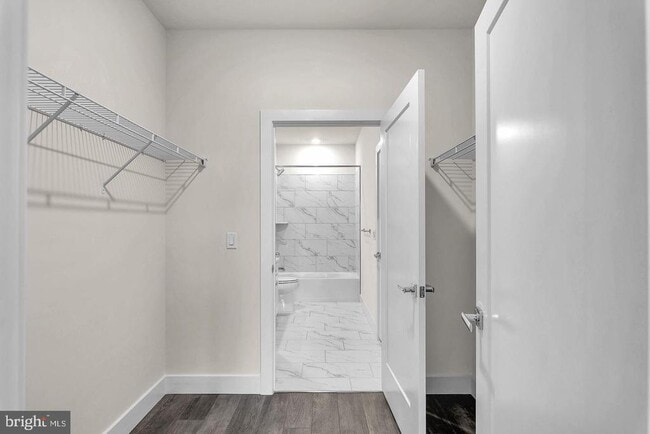 Building Photo - 1761 Old Meadow Rd