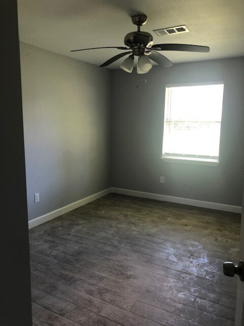 Building Photo - Gorgeous all renovated Home in Sour Lake, TX!