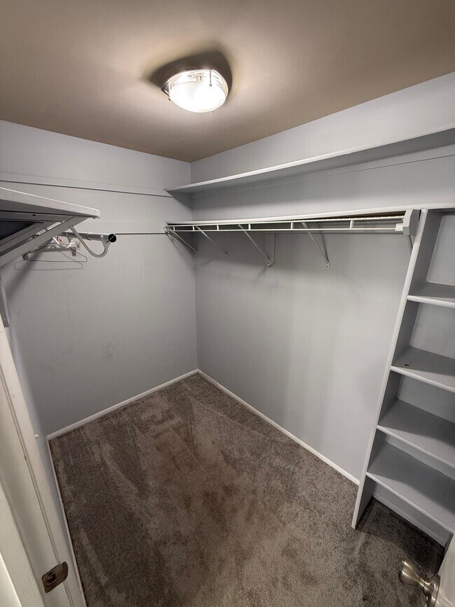 Building Photo - 13200 Chalet Pl