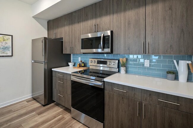 Building Photo - 1651 N 5th St