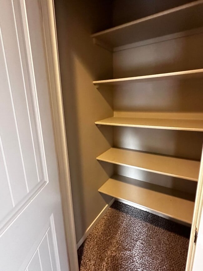 Building Photo - Shallow Creek J