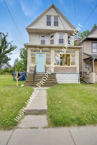 Building Photo - 529 Winslow Ave