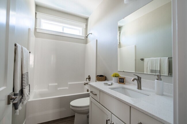 Building Photo - New home in Star Idaho's premier walking community!