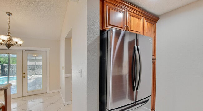 Building Photo - 22556 Middletown Dr