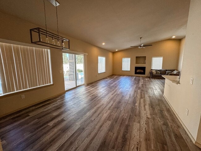 Building Photo - 339 Cielo Grande Ct
