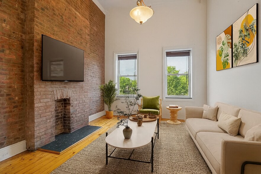 Building Photo - 246 E 58th St