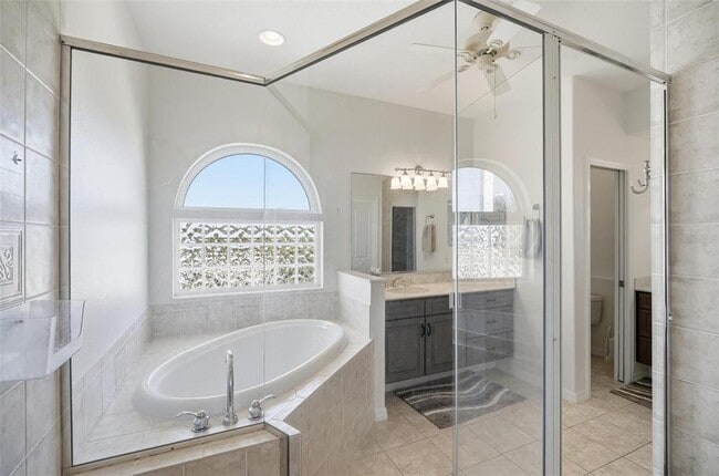 Building Photo - 3298 N Ocean Shore Blvd