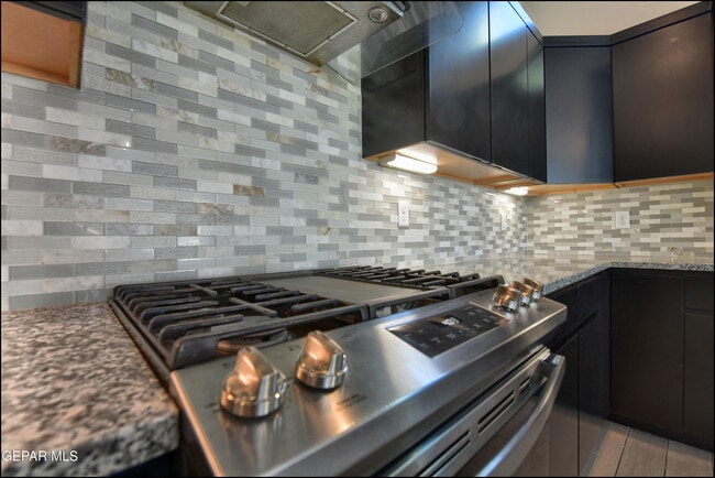 Building Photo - 12333 Desert Wolf Ave