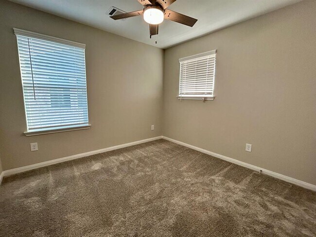 Building Photo - 17714 Rosette Grass Dr