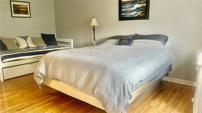 Building Photo - 106 Swinburne Row