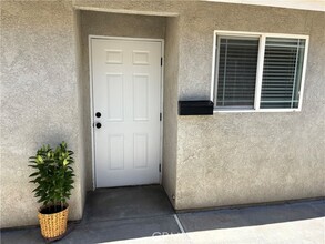Building Photo - 2484 W Calle Vista Dr